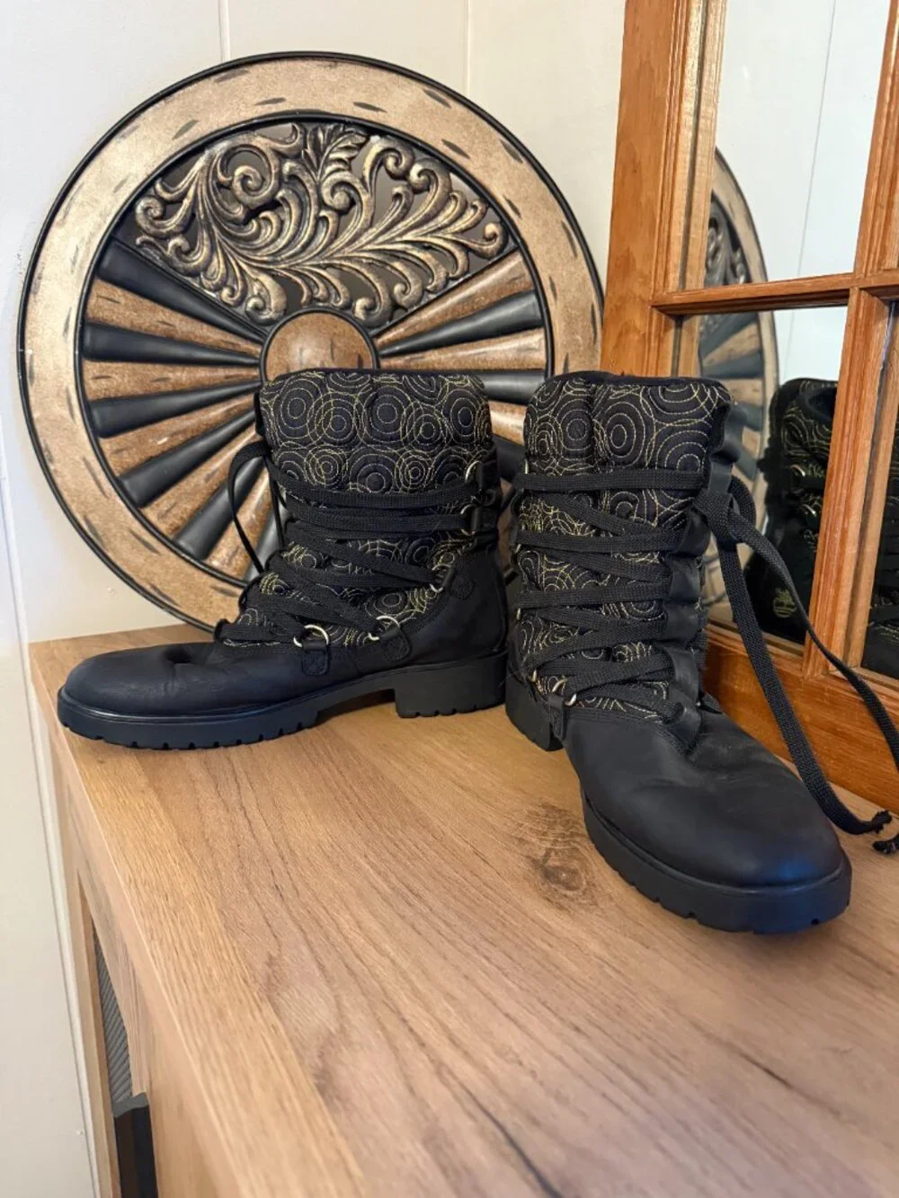 Timberland Women's Black/Gold Ankle Boots - Size 10USA, 41EUR, 7.5UK